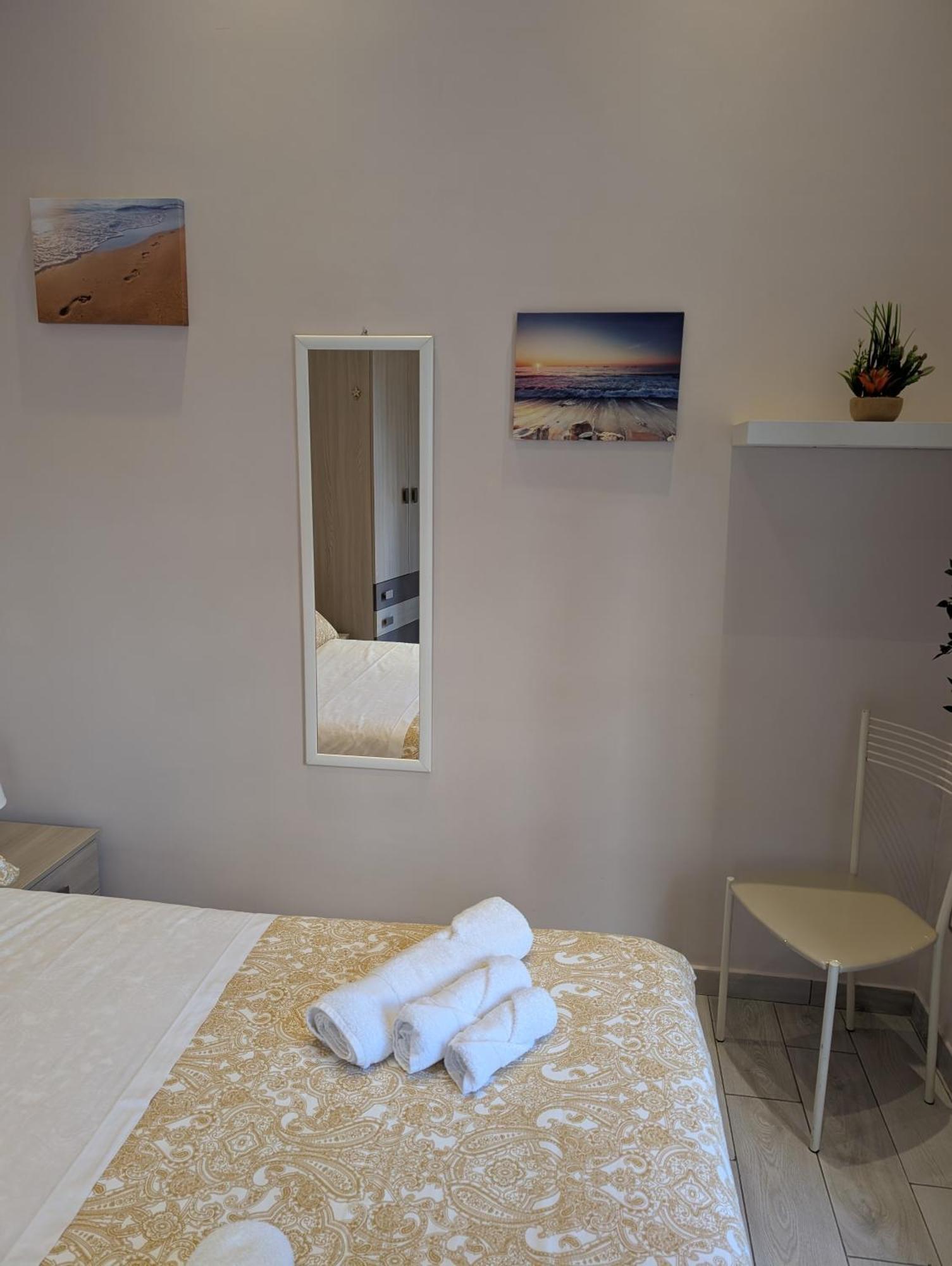 La Dimora Di Dora Apartment Naples Room photo